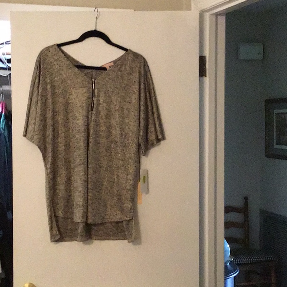 Gibson & Latimer goldish Top